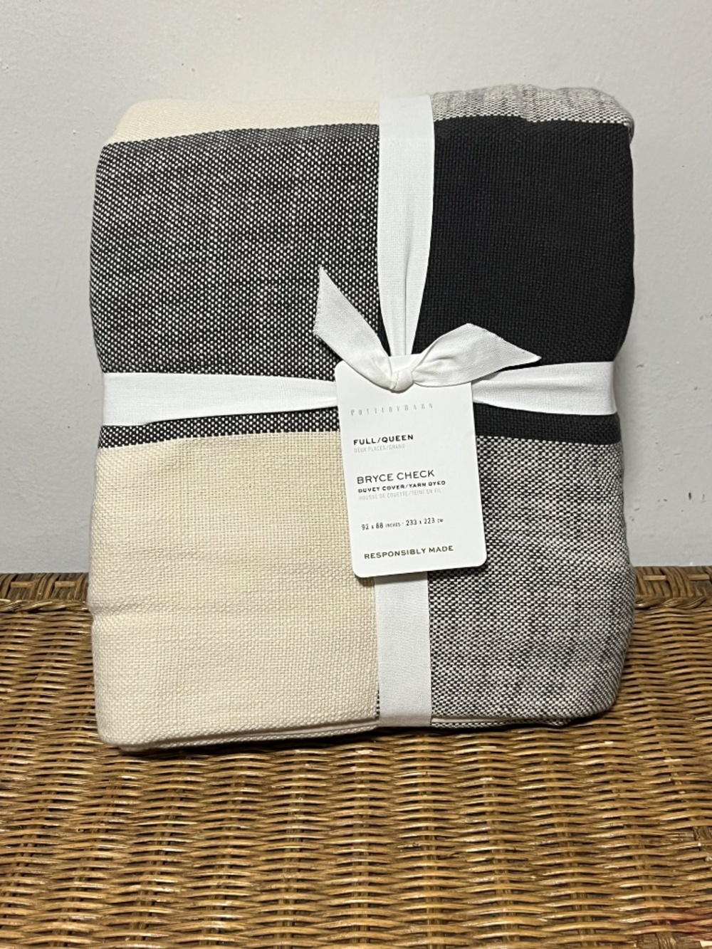 Pottery Barn. Bryce Check Yarned Dyed Full/Queen Duvet.